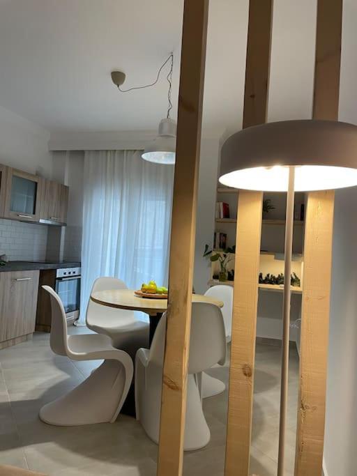 Anastasios' Artwork Apartment Thessaloniki